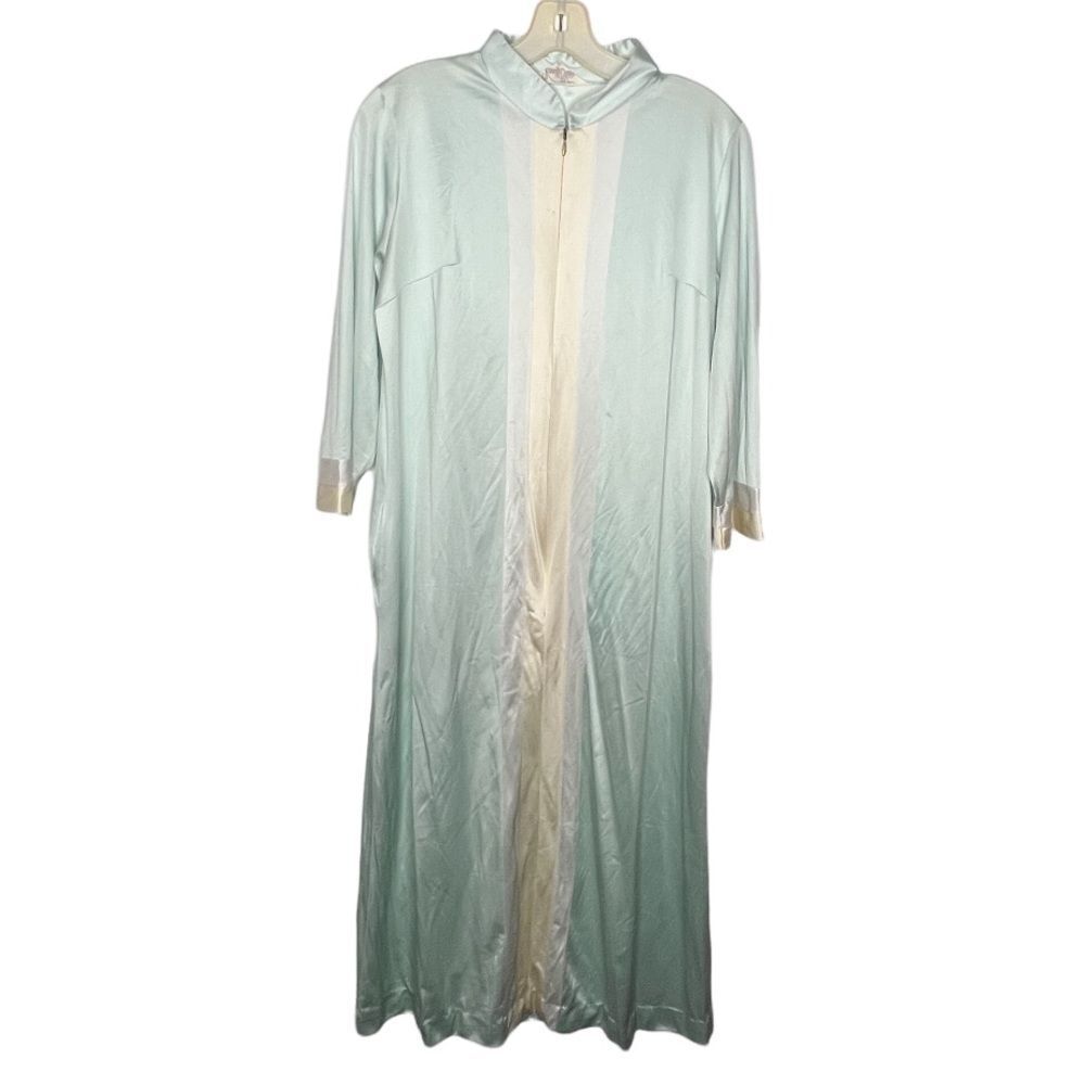Vintage Vanity Fair Zip Robe